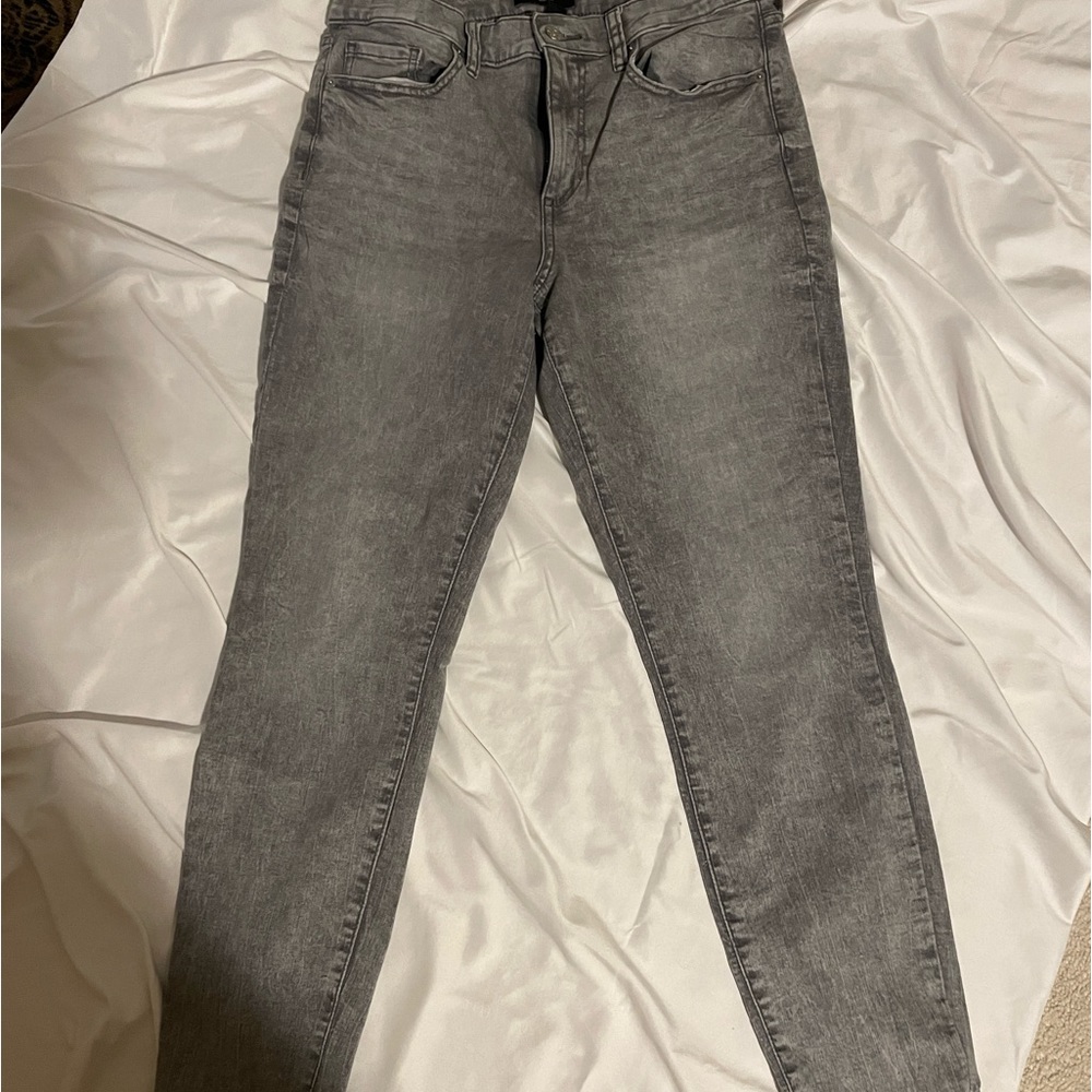 Banana Republic Skinny Jeans. Size 29/8.  Gray Hi-rise stretch.